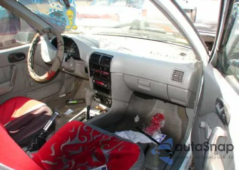 1992 Geo Metro from USA, damaged, VIN 2C1MR2460N6797721